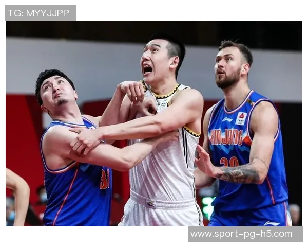 三后卫组合失灵福克斯卡斯尔与哈珀表现低迷合计35投仅8中还出现10次失误