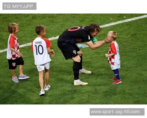 克林斯曼称菲尔克鲁格为世界杯最佳禁区终结者期待他带来惊喜表现