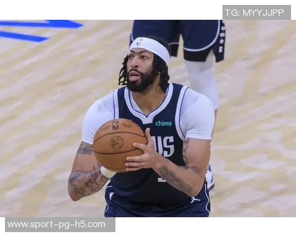 明日独行侠对阵火箭濃眉连续缺阵莱夫利也将继续缺席比赛